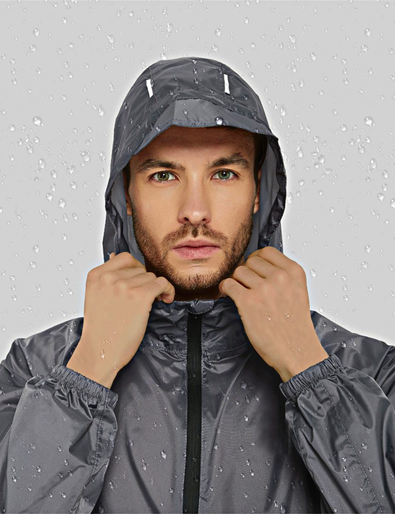 The Differences between Windbreakers and Raincoats and How to Choose